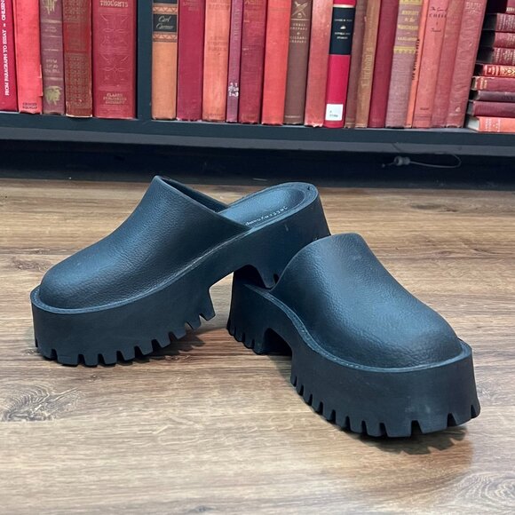 Jeffrey Campbell Shoes - Jeffrey Campbell Black Chunky Platform Clogs